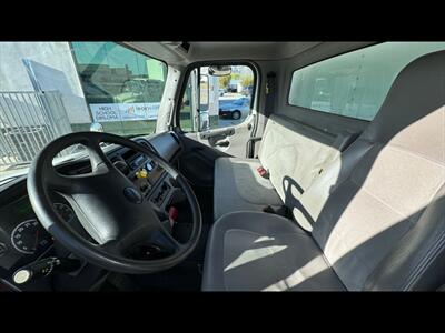 2016 Freightliner M2 106  Cargo Box - Photo 16 - San Jacinto, CA 92583