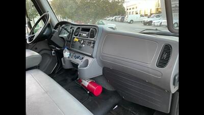 2015 Freightliner M2 106  BOX TRUCK - Photo 19 - San Jacinto, CA 92583