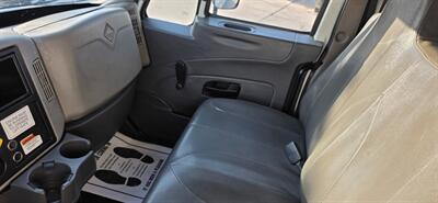 2019 International 4300 SBA 4X2 26FT BOX TRUCK - Photo 8 - San Jacinto, CA 92583