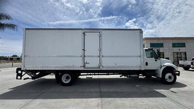 2019 International 4300 DuraStar - Photo 14 - San Jacinto, CA 92583