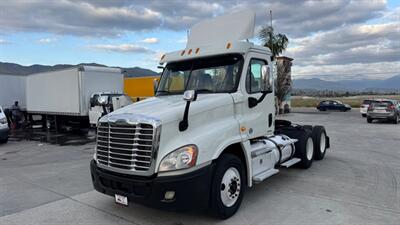 2012 Freightliner CASCADIA Semi-Trailer Truck  DAY CAB - Photo 1 - San Jacinto, CA 92583