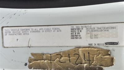 2012 Freightliner CASCADIA Semi-Trailer Truck  DAY CAB - Photo 11 - San Jacinto, CA 92583