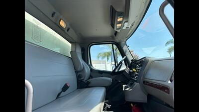 2016 Freightliner M2 106   - Photo 26 - San Jacinto, CA 92583