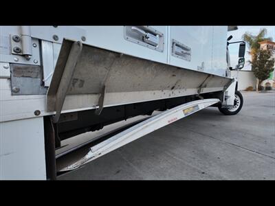 2018 Freightliner M2 106  MOVING TRUCK - Photo 30 - San Jacinto, CA 92583