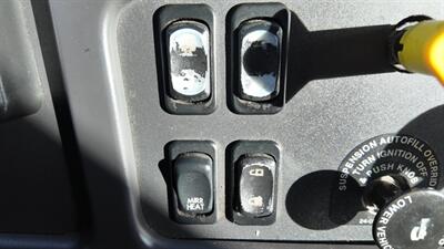 2016 Freightliner M2 106  26 ft BOX L X 94W X 107H - Photo 12 - San Jacinto, CA 92583