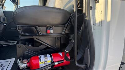 2019 International 4300  26 ft BOX TRUCK - Photo 9 - San Jacinto, CA 92583