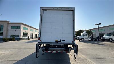 2019 International 4300  26 ft BOX TRUCK - Photo 18 - San Jacinto, CA 92583