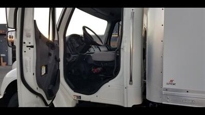 2017 Freightliner M2 106   - Photo 4 - San Jacinto, CA 92583