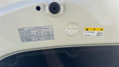 2025 Kia Soul LX   - Photo 17 - San Jacinto, CA 92583