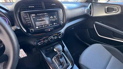 2025 Kia Soul LX   - Photo 6 - San Jacinto, CA 92583