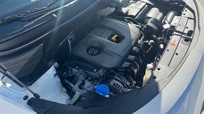 2025 Kia Soul LX   - Photo 15 - San Jacinto, CA 92583