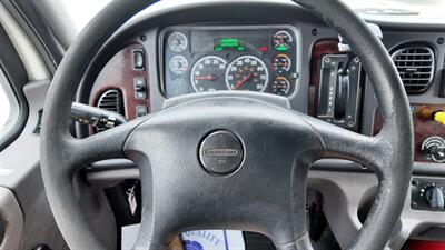 2018 Freightliner M2 106  26 ft BOX TRUCK - Photo 10 - San Jacinto, CA 92583