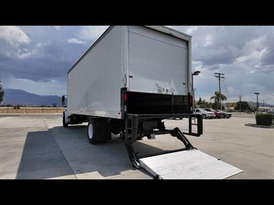 2013 Freightliner M2 106  BOX TRUCK MANUAL TRANSMISSION - Photo 17 - San Jacinto, CA 92583