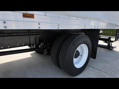 2013 Freightliner M2 106  BOX TRUCK MANUAL TRANSMISSION - Photo 15 - San Jacinto, CA 92583