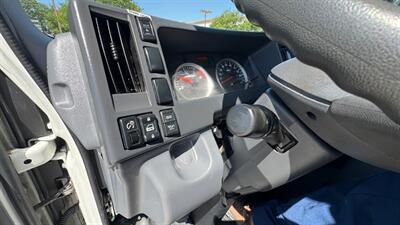 2020 Isuzu NPR 18FT  Refrigerated Truck - Photo 7 - San Jacinto, CA 92583