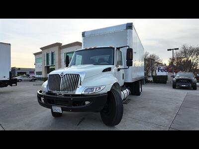 2018 International 4300  CUMMINS ENGINE