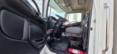 2019 Hino HINO 268  26 FT MOVING BOX - Photo 3 - San Jacinto, CA 92583