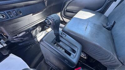 2013 HINO 268 CAB & CHASSIS CAB & CHASSIS   - Photo 9 - San Jacinto, CA 92583