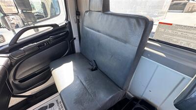 2013 HINO 268 CAB & CHASSIS CAB & CHASSIS   - Photo 8 - San Jacinto, CA 92583