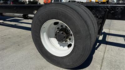 2013 HINO 268 CAB & CHASSIS CAB & CHASSIS   - Photo 17 - San Jacinto, CA 92583