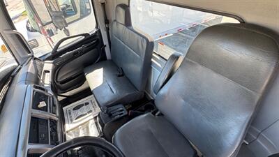 2013 HINO 268 CAB & CHASSIS CAB & CHASSIS   - Photo 4 - San Jacinto, CA 92583