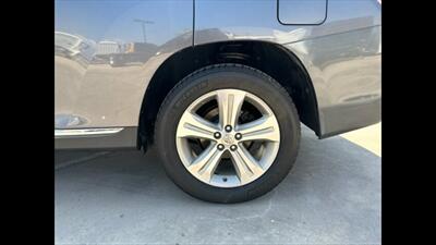 2012 Toyota Highlander Limited   - Photo 15 - San Jacinto, CA 92583