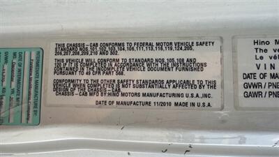 2011 HINO BOX TRUCK   - Photo 10 - San Jacinto, CA 92583