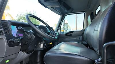 2020 International MV607 106 26 ft BOX TRUCK 260HP 3000 ALLISON - Photo 9 - San Jacinto, CA 92583