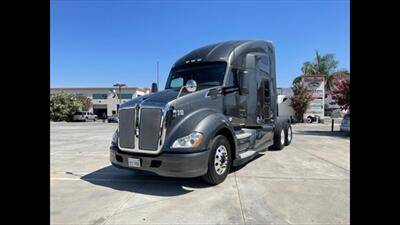 2016 Kenworth T680 Aerodynamic 80T680   - Photo 2 - San Jacinto, CA 92583