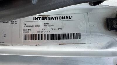 2019 International DuraStar 4300 26FT BOX TRUCK  HIDRAULIC BRAKES - Photo 8 - San Jacinto, CA 92583