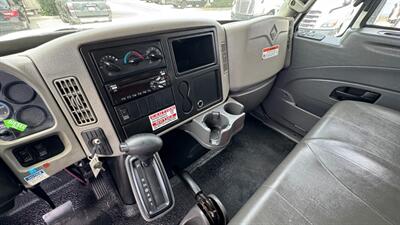 2019 International DuraStar 4300 26FT BOX TRUCK  HIDRAULIC BRAKES - Photo 5 - San Jacinto, CA 92583