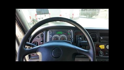 2018 Freightliner M2 106  26 ft BOX TRUCK - Photo 6 - San Jacinto, CA 92583