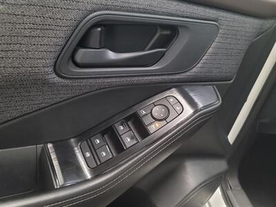 2021 Nissan Rogue S   - Photo 3 - West Chester, PA 19382