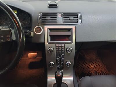 2008 Volvo S40 2.4i   - Photo 9 - West Chester, PA 19382