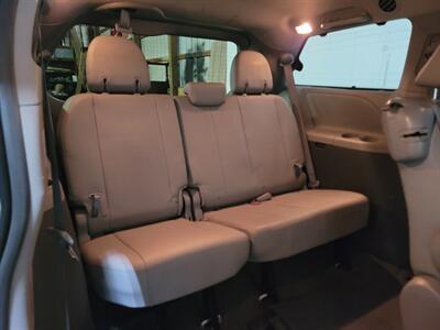 2015 Toyota Sienna XLE 8-Passenger - Photo 40 - West Chester, PA 19382