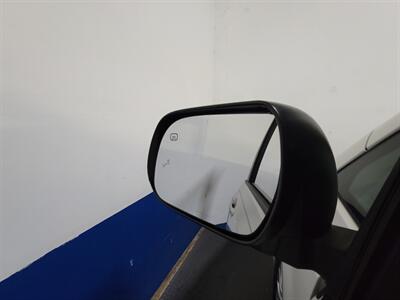 2015 Toyota Sienna XLE 8-Passenger - Photo 4 - West Chester, PA 19382