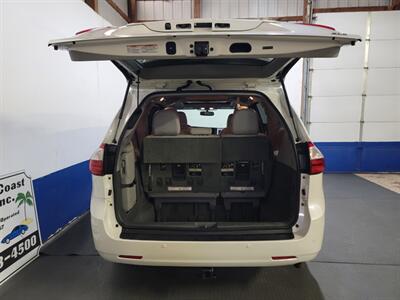 2015 Toyota Sienna XLE 8-Passenger - Photo 31 - West Chester, PA 19382