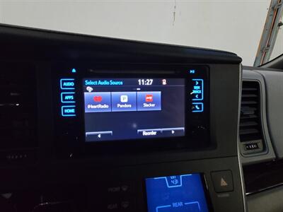 2015 Toyota Sienna XLE 8-Passenger - Photo 21 - West Chester, PA 19382