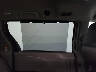 2015 Toyota Sienna XLE 8-Passenger - Photo 38 - West Chester, PA 19382