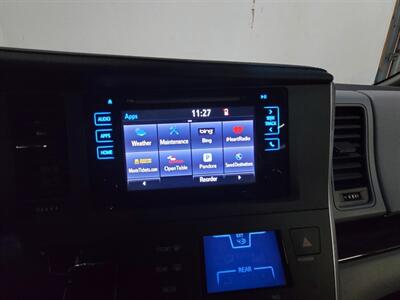 2015 Toyota Sienna XLE 8-Passenger - Photo 19 - West Chester, PA 19382