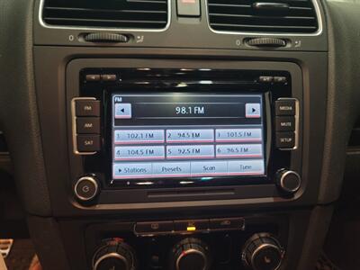 2011 Volkswagen GTI Base PZEV   - Photo 10 - West Chester, PA 19382