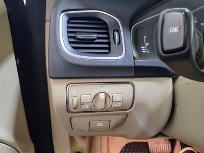 2015 Volvo S60 T5 Drive-E   - Photo 10 - West Chester, PA 19382