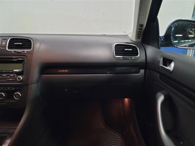 2011 Volkswagen Jetta SportWagen S PZEV   - Photo 10 - West Chester, PA 19382