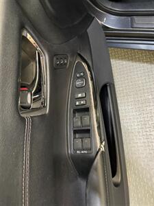 2013 Toyota Avalon Hybrid XLE Premium   - Photo 15 - West Chester, PA 19382