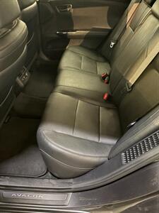 2013 Toyota Avalon Hybrid XLE Premium   - Photo 13 - West Chester, PA 19382
