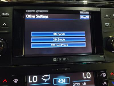 2013 Toyota Avalon Hybrid XLE Premium   - Photo 18 - West Chester, PA 19382