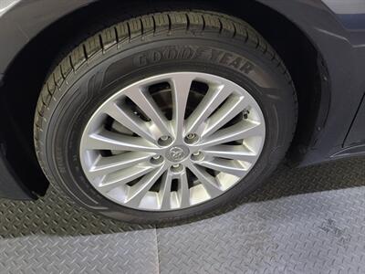 2013 Toyota Avalon Hybrid XLE Premium   - Photo 28 - West Chester, PA 19382
