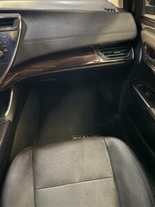 2013 Toyota Avalon Hybrid XLE Premium   - Photo 14 - West Chester, PA 19382
