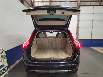 2016 Volvo XC60 T6 - Photo 31 - West Chester, PA 19382