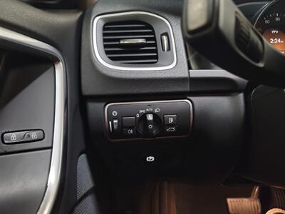 2017 Volvo S60 T5 Dynamic   - Photo 9 - West Chester, PA 19382